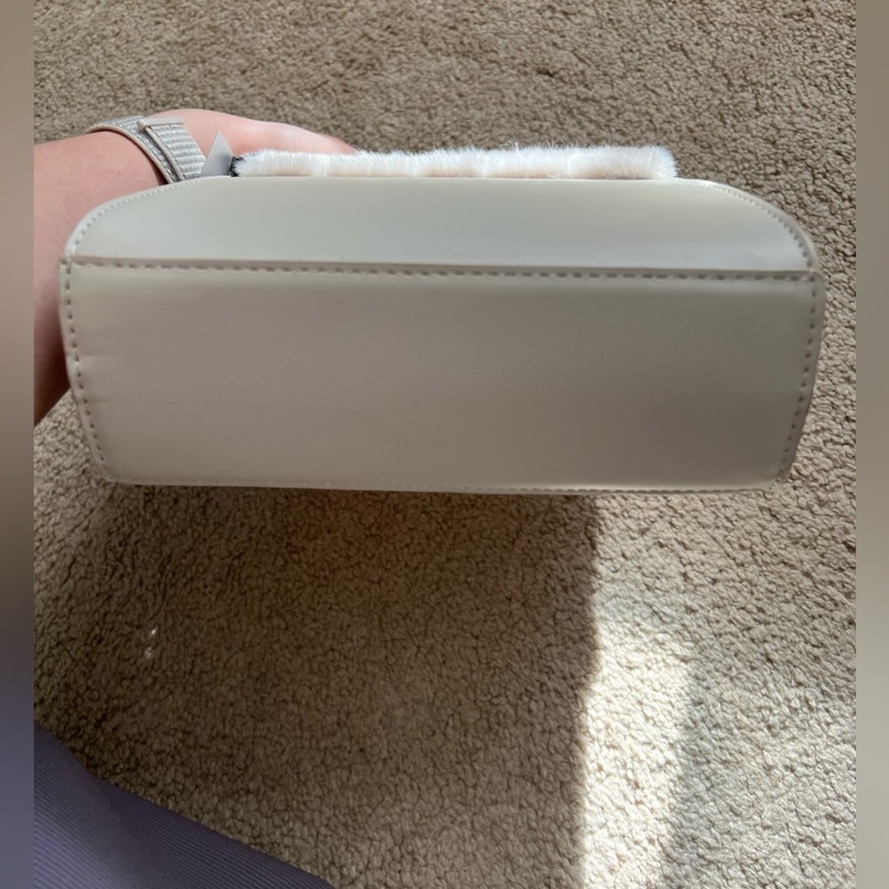 NWT ALDO White Faux Fur Women's Bag - Picture 5 of 7